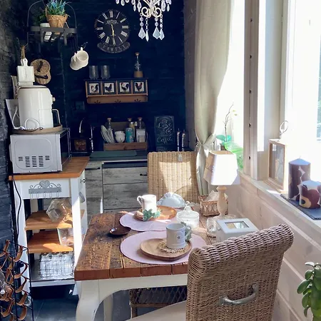 Marjala アパート コトカ