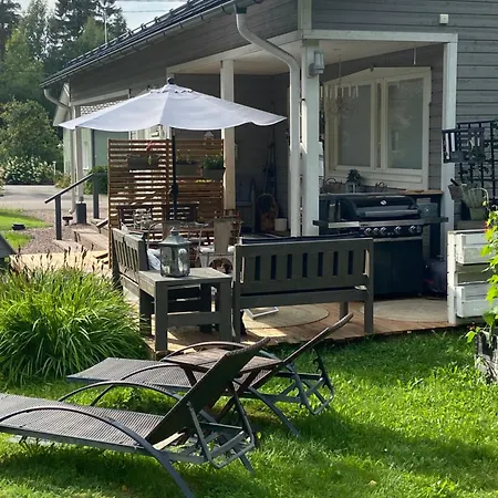 アパート Marjala コトカ